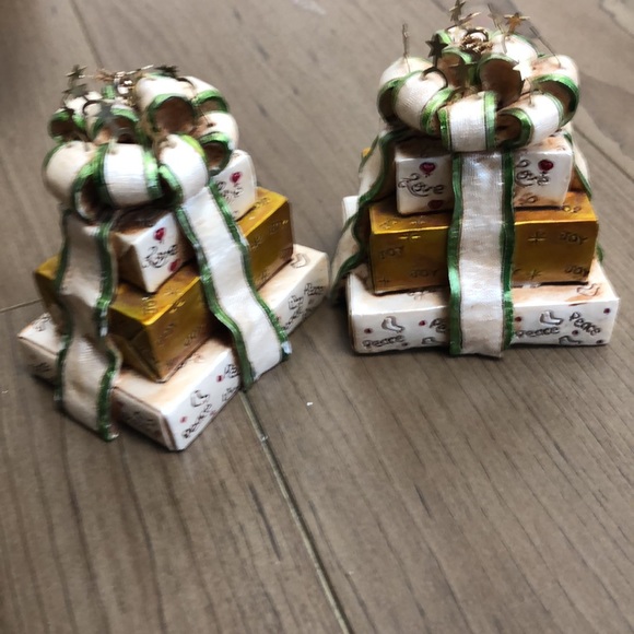 2 Stack of Gift Christmas Ornament - Picture 8 of 8